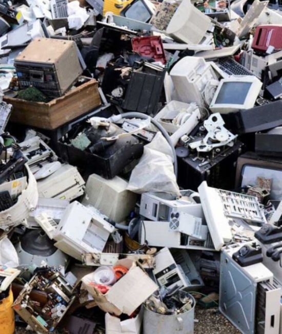 raee apparecchiature elettriche elettronica economiacircolare raccolta