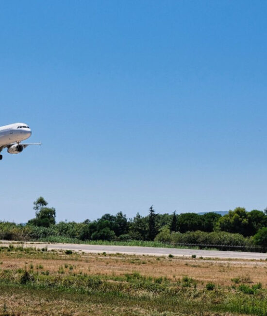 Aereo in volo e scie di condensazione, monitoraggio degli effetti climatici non CO2 con NEATS