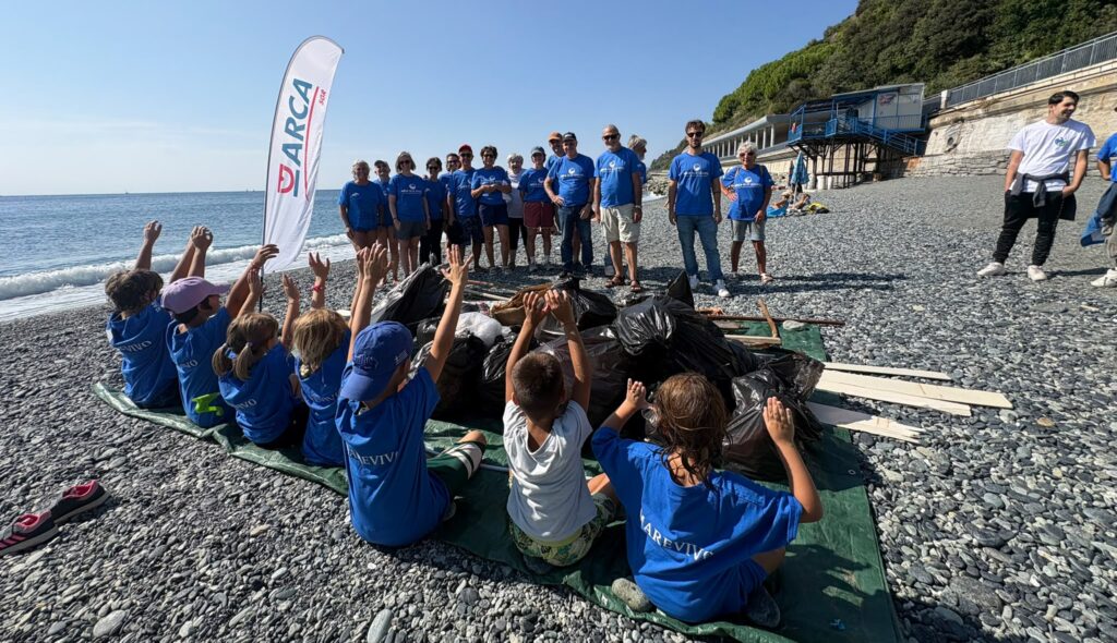 Pulizia spiaggia Vesima