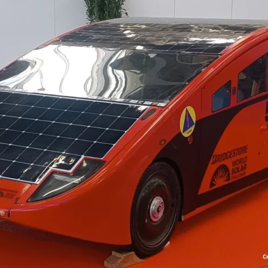 Emilia 5.9 di Onda Solare, prototipo italiano di auto solare a quattro posti sviluppato con l'Universit&agrave; di Bologna