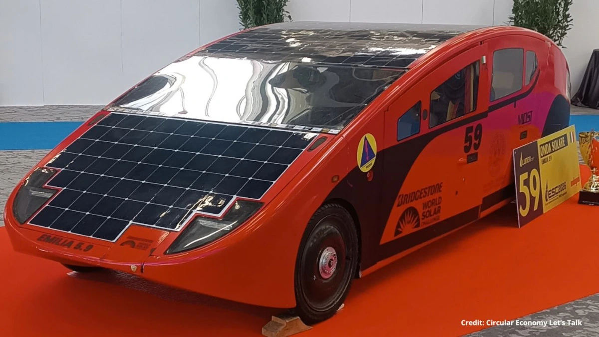 Emilia 5.9 di Onda Solare, prototipo italiano di auto solare a quattro posti sviluppato con l'Universit&agrave; di Bologna